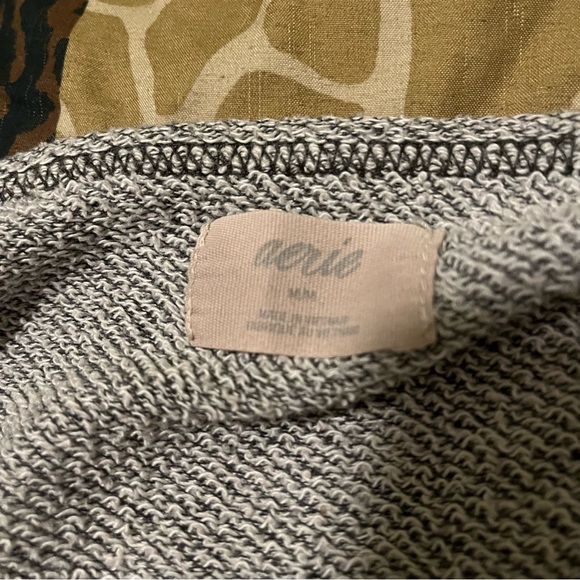 Aerie gray drawstring sweatshirt - Picture 8 of 9